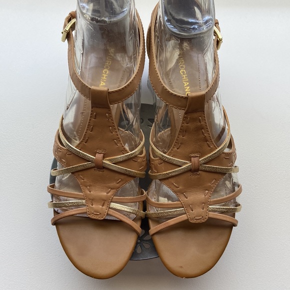 ARTURO CHIANG WEDGE NEUTRAL SANDAL - Picture 1 of 15